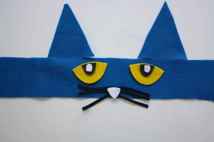 Pete the cat costume diy